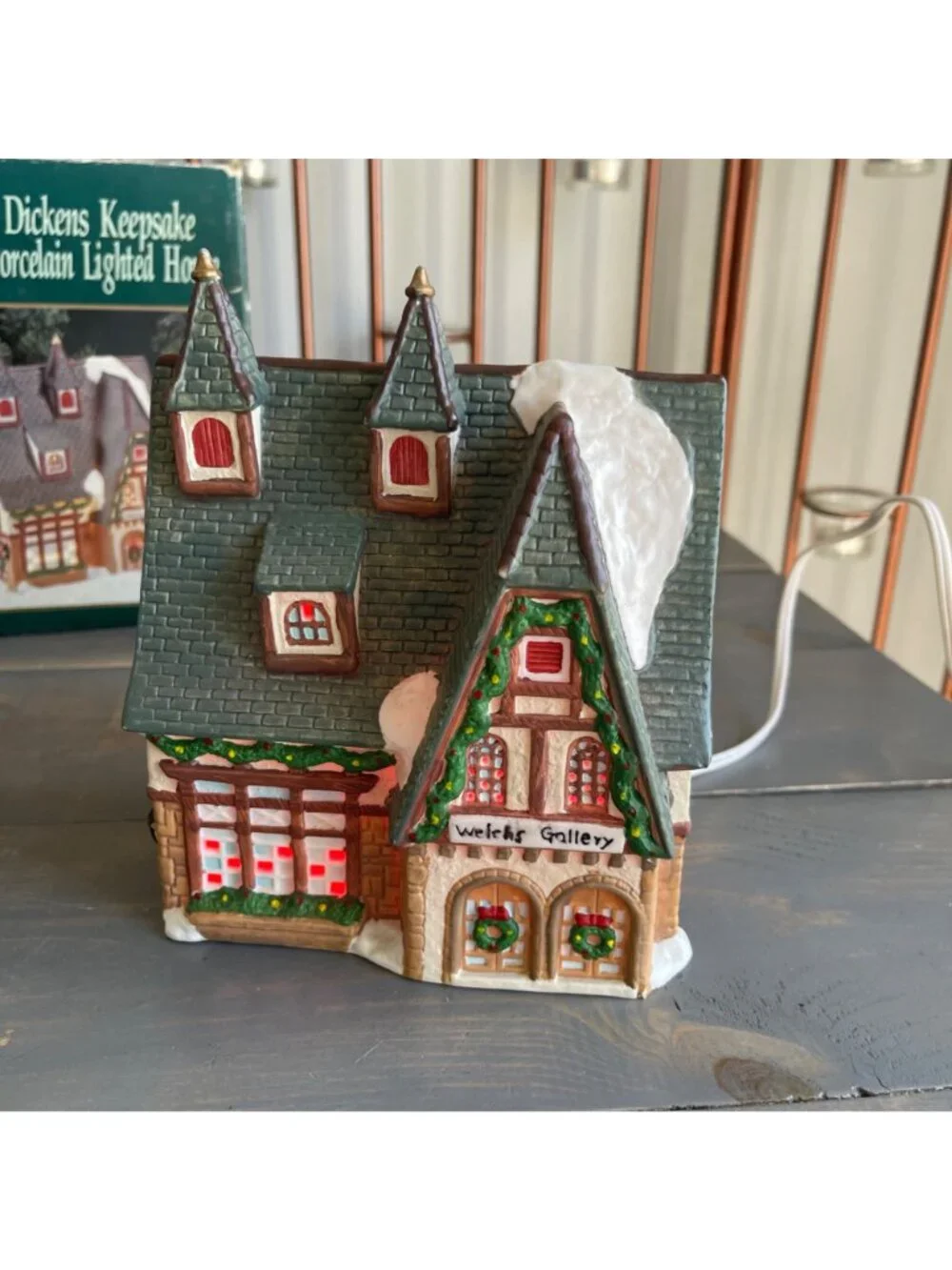 Vintage 1993 Dicken’s Keepsake Welch’s Gallery O’Well Christmas Village House
